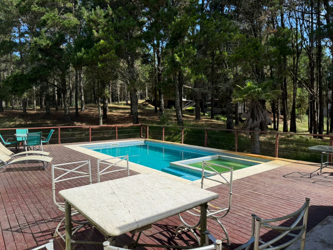 CASA EN VENTA EN COSTA ESMERALDA - SENDEROS III