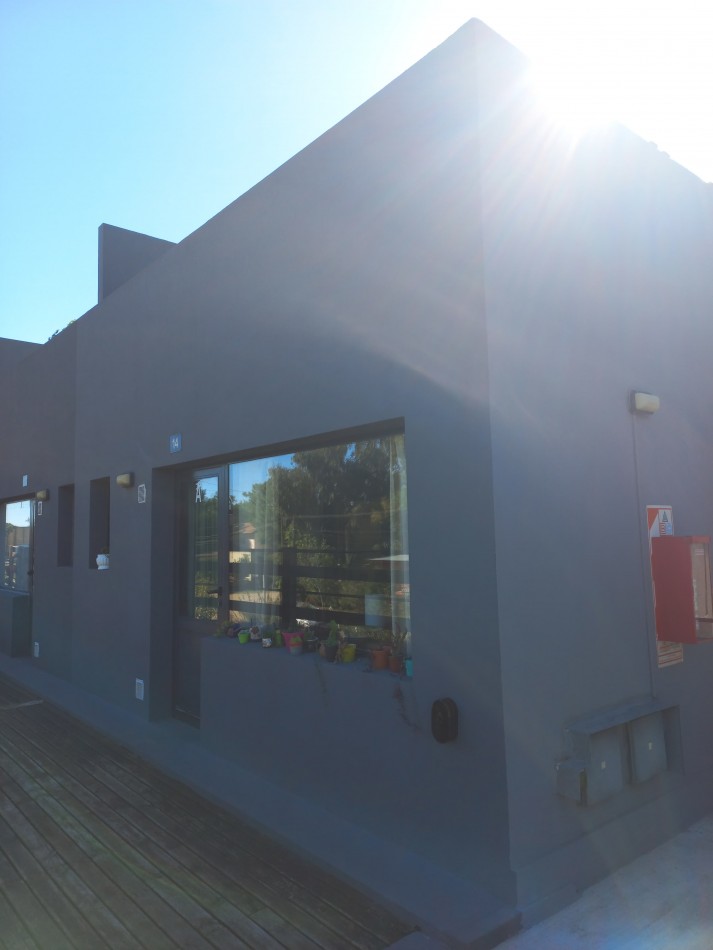 AMPLIO DEPARTAMENTO MONOAMBIENTE CON TERRAZA EN VENTA EN OSTENDE - VALERIA DEL MAR