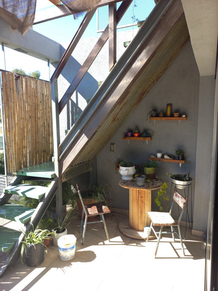 AMPLIO DEPARTAMENTO MONOAMBIENTE CON TERRAZA EN VENTA EN OSTENDE - VALERIA DEL MAR