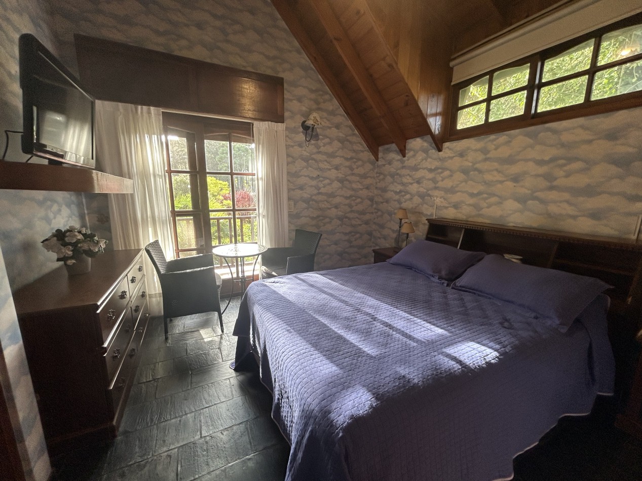 CASA EN VENTA EN ZONA GOLF