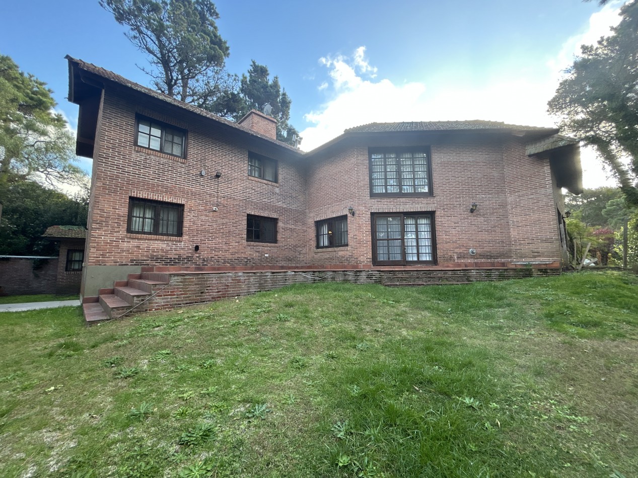 CASA EN VENTA EN ZONA GOLF