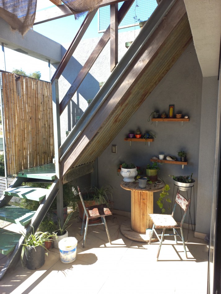 AMPLIO DEPARTAMENTO MONOAMBIENTE CON TERRAZA EN VENTA EN OSTENDE - VALERIA DEL MAR