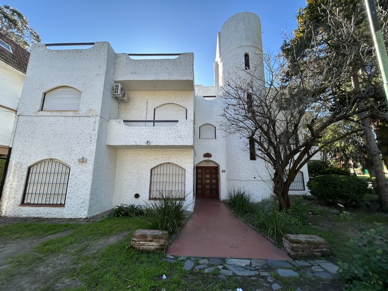 Departamento en venta en Pinamar.