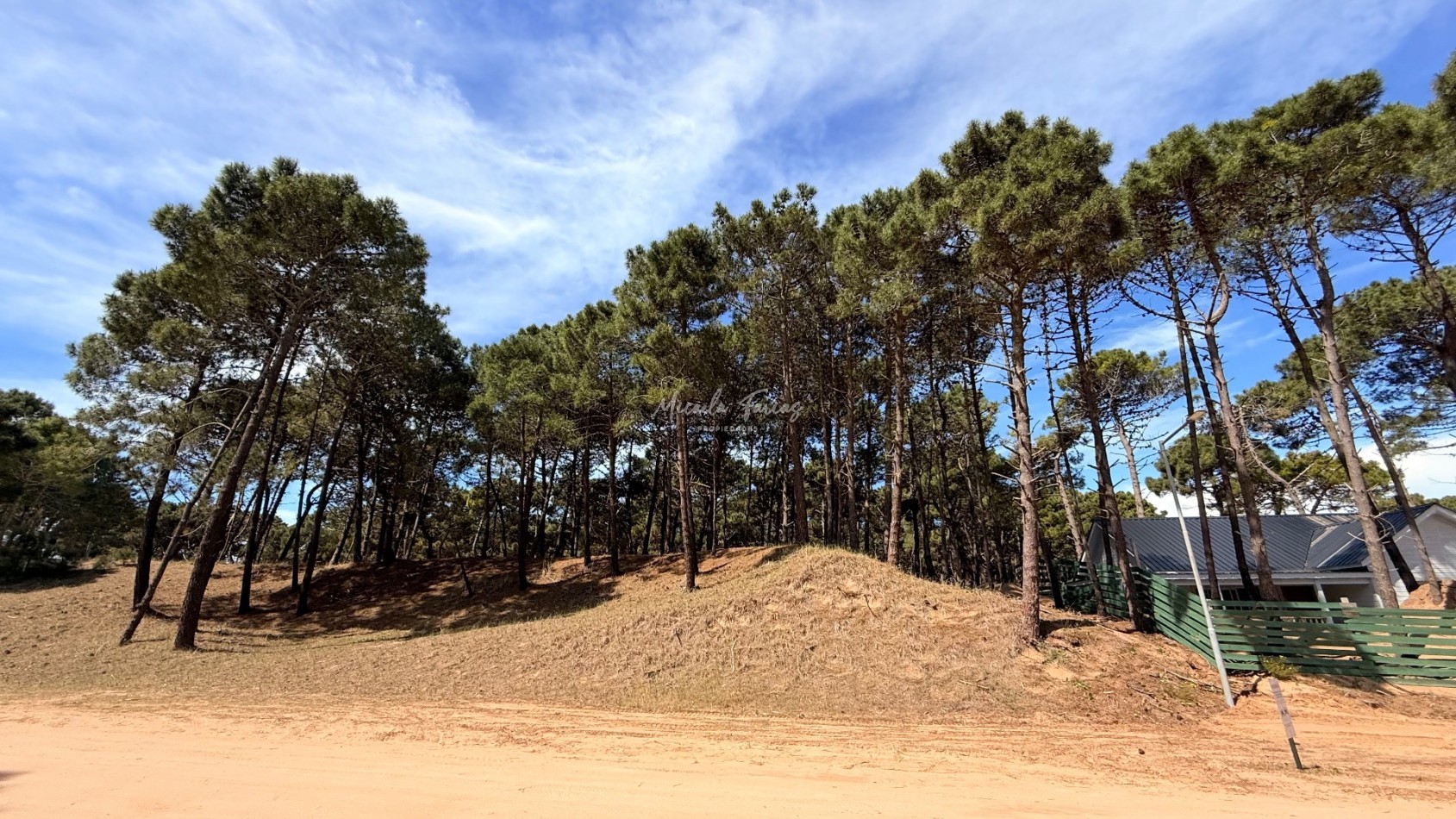 OPORTUNIDAD LOTE EN VENTA EN BARRIO PIONEROS