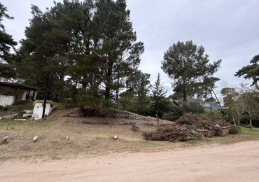 Lote en venta en barrio b5 Pinamar